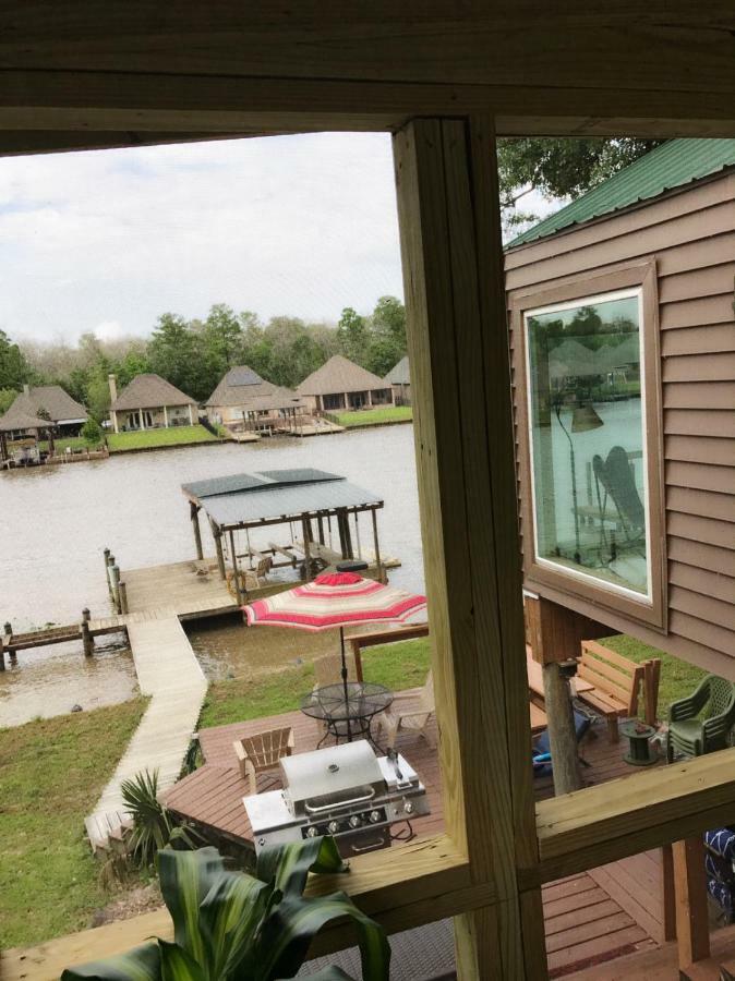 Cozy Cabin On The Bayou Maurepas المظهر الخارجي الصورة