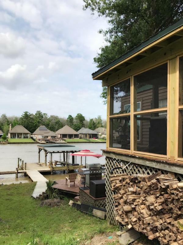 Cozy Cabin On The Bayou Maurepas المظهر الخارجي الصورة