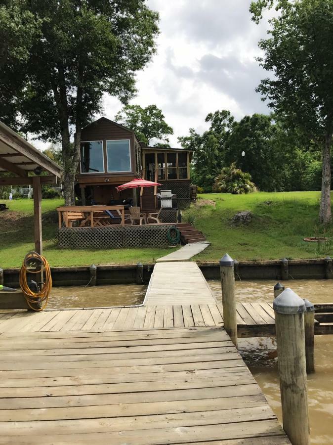 Cozy Cabin On The Bayou Maurepas المظهر الخارجي الصورة